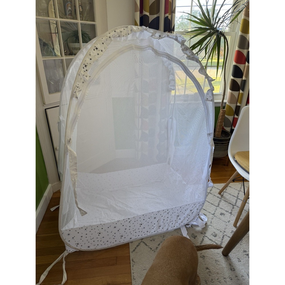 Pop-Up Crib Pack n Play Mesh Canopy - Modern White with Black Stars